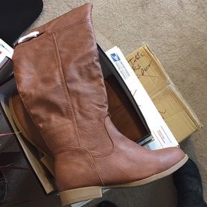 NWT Cognac Riding Boots